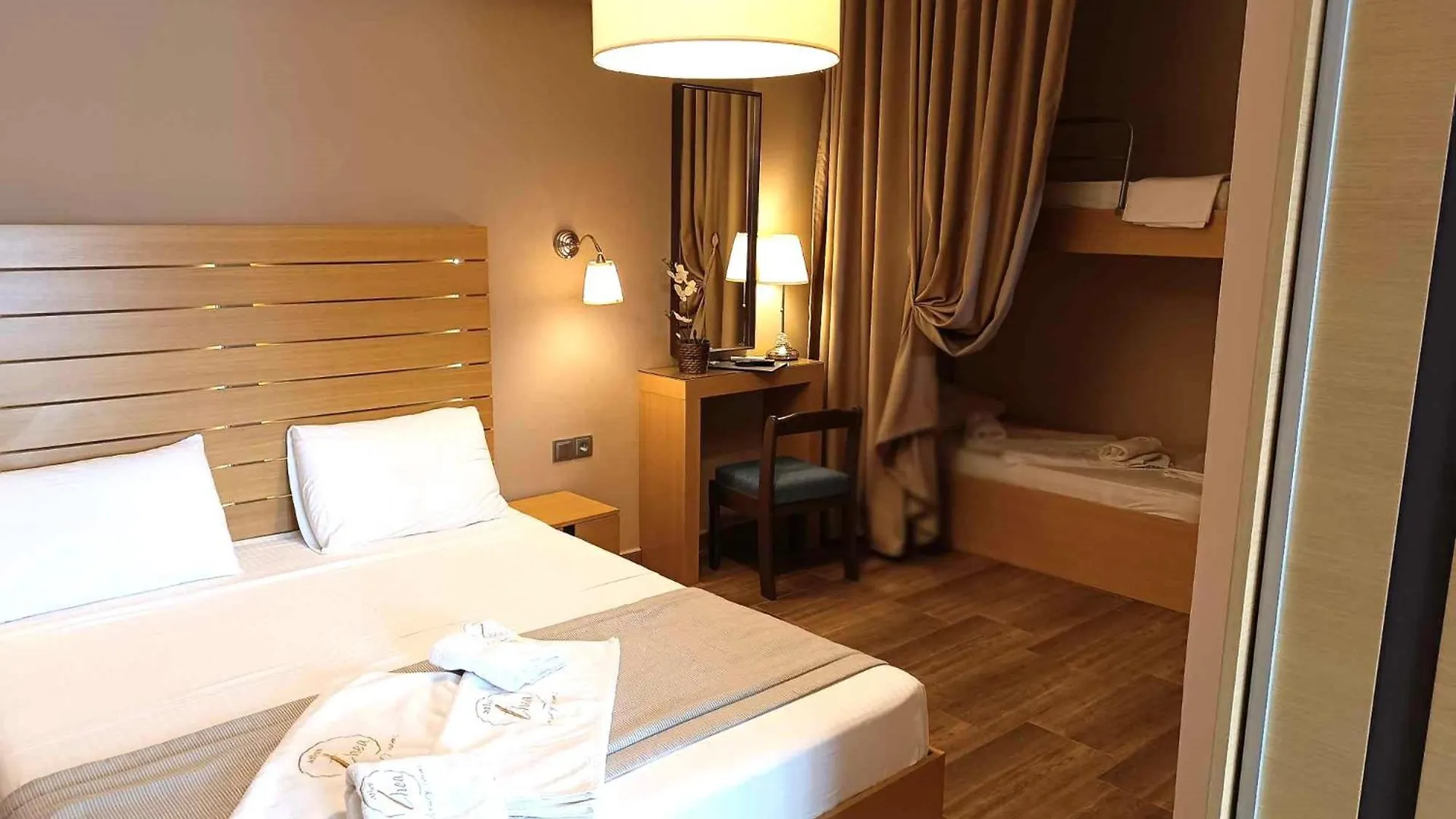 Athos Thea Luxury Rooms Sarti Apartment